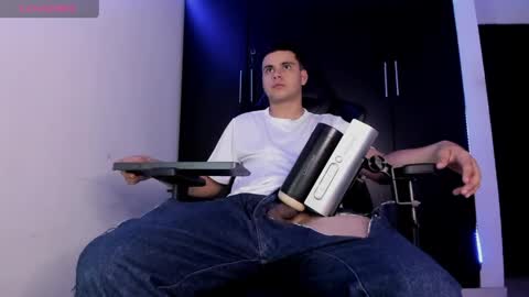 Liam online show from 04-03-26, 05:05