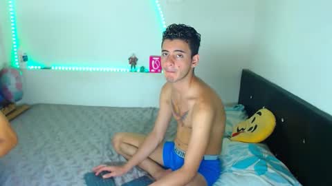 liam_mendoza online show from 09-22-25, 04:14