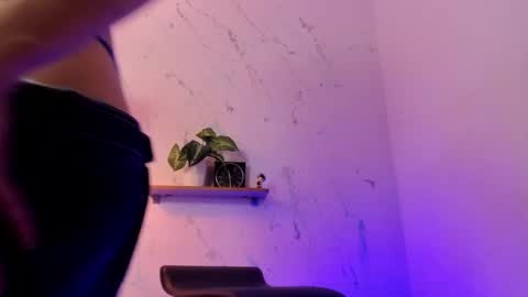 LIAM  online show from 10-01-25, 03:07