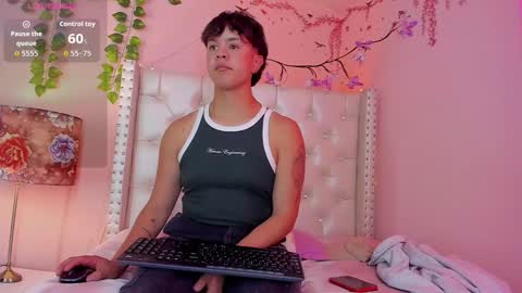 Snapshot of liam_scoot_ chatting on 02-23-26, 02:47 LIN online show from 02-23-26, 02:47