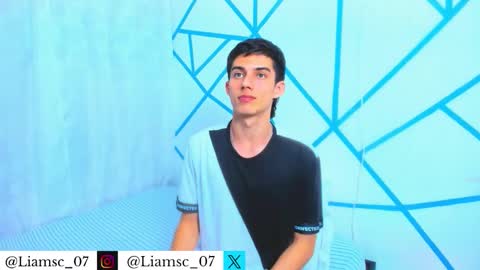 Snapshot of liam_scott77 chatting on 11-19-25, 10:21 Liam scott77 online show from 11-19-25, 10:21