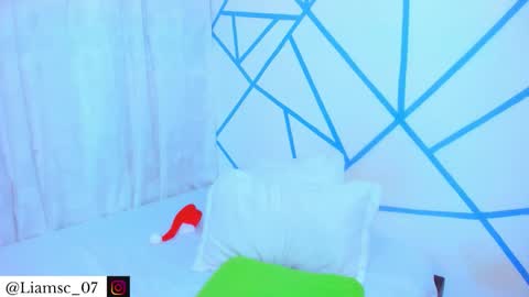 Snapshot of liam_scott77 chatting on 12-13-25, 08:36 Liam scott77 online show from 12-13-25, 08:36