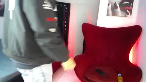 Liam  online show from 02-14-26, 12:02