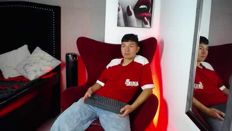 Liam  online show from 02-18-26, 12:12