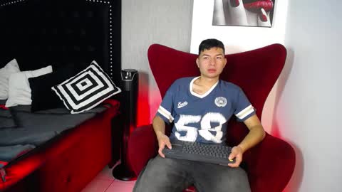 Liam  online show from 03-01-26, 12:40