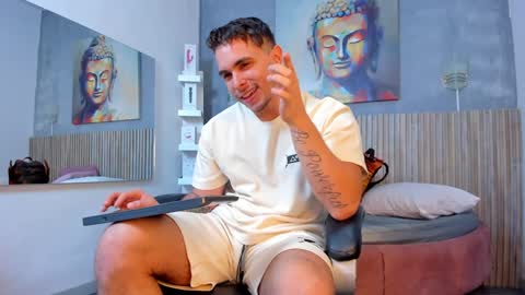 Liam online show from 01-19-25, 07:04