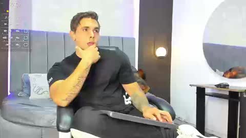 Liam online show from 09-08-25, 09:14