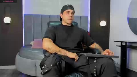 Liam online show from 09-12-25, 08:20