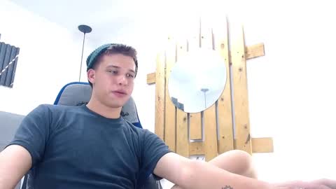 liam_york online show from 01-11-26, 04:28