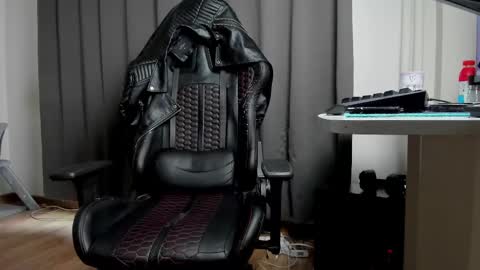 Snapshot of liamaesthetic chatting on 03-03-25, 07:21 Liam online show from 03-03-25, 07:21