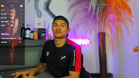 Snapshot of liamdeep_ chatting on 10-26-25, 08:37 LiamDeep online show from 10-26-25, 08:37