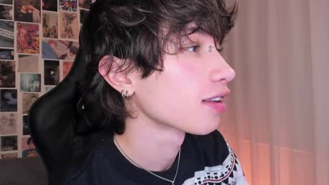 Liam online show from 12-29-24, 06:35