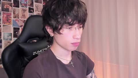 Liam online show from 12-31-24, 02:19