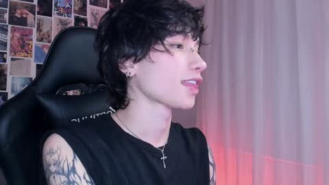 Liam online show from 01-04-25, 05:58