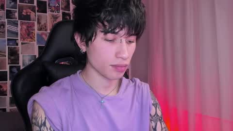 Liam online show from 01-24-25, 03:43