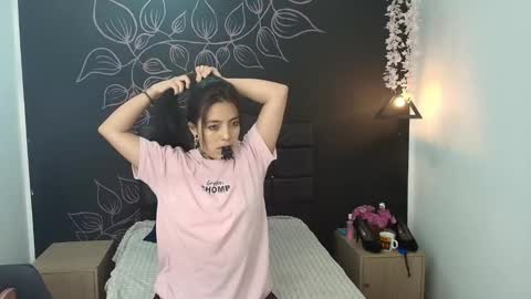 L I A M O N R O E online show from 12-18-25, 12:00