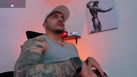 Snapshot of liamreigns_ chatting on 09-20-25, 11:33 liam online show from 09-20-25, 11:33