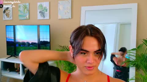 Snapshot of liamtaylor_ chatting on 10-10-25, 07:46 Tell me Liam online show from 10-10-25, 07:46