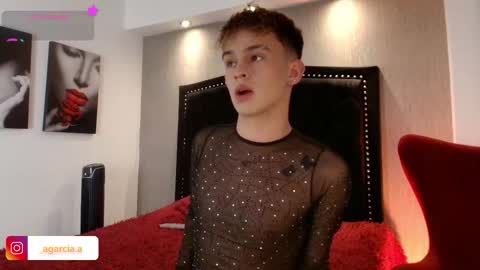 Snapshot of liamwild20 chatting on 01-18-26, 04:27 liam online show from 01-18-26, 04:27