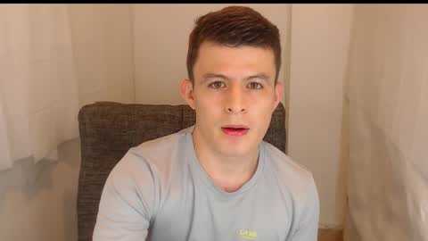 lian_eathan online show from 12-15-25, 01:10