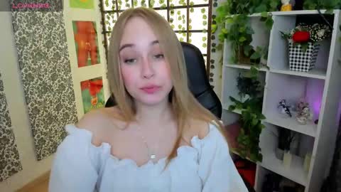 Liana online show from 03-05-25, 02:03