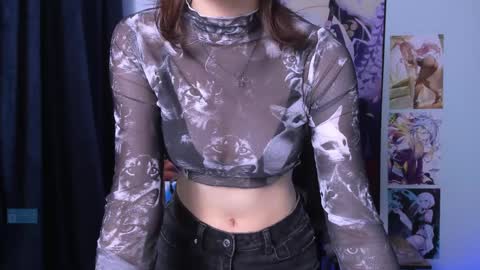 Snapshot of liana_kisses chatting on 12-04-24, 11:24 Little Liana online show from 12-04-24, 11:24