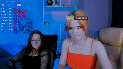 Snapshot of liana_kisses chatting on 01-08-25, 04:44 Little Liana online show from 01-08-25, 04:44