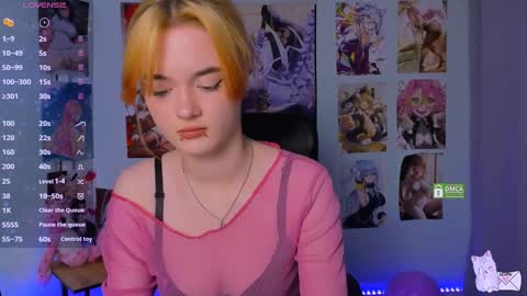 Snapshot of liana_kisses chatting on 02-05-25, 02:16 Little Liana online show from 02-05-25, 02:16