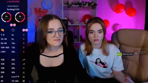 Snapshot of liana_kisses chatting on 02-14-25, 08:59 Little Liana online show from 02-14-25, 08:59