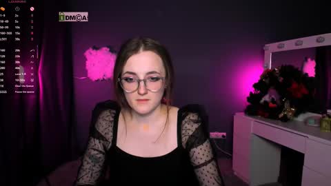 Snapshot of liana_kisses chatting on 02-27-25, 02:53 Little Liana online show from 02-27-25, 02:53
