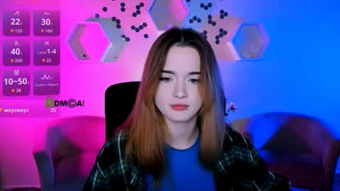 Snapshot of liana_kisses chatting on 11-21-25, 08:40 Little Liana online show from 11-21-25, 08:40