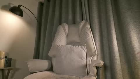 lianewhite online show from 03-04-26, 01:44