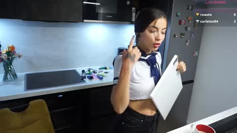 LianiLoverx online show from 10-18-25, 10:54