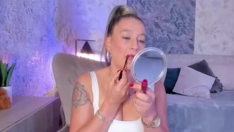 Lian online show from 11-19-25, 07:47