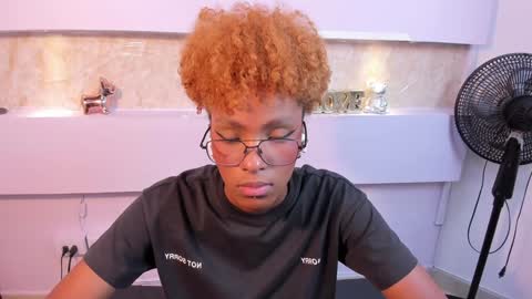 LiannaDixon online show from 12-12-24, 02:22
