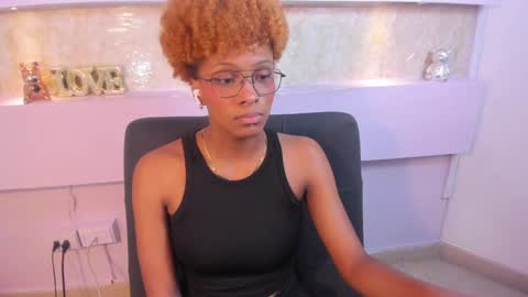 LiannaDixon online show from 12-16-24, 05:33