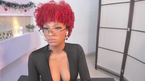 LiannaDixon online show from 12-28-24, 01:59