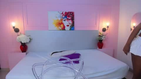 LiannaDixon online show from 01-26-25, 05:02