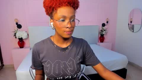 LiannaDixon online show from 02-03-25, 12:14