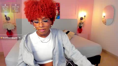 LiannaDixon online show from 02-06-25, 04:03