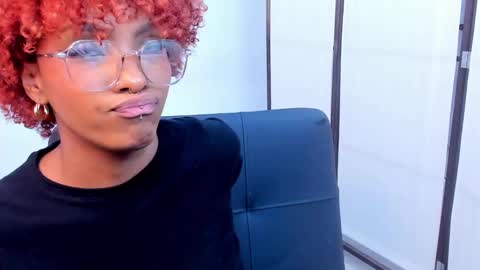 LiannaDixon online show from 03-04-25, 09:11