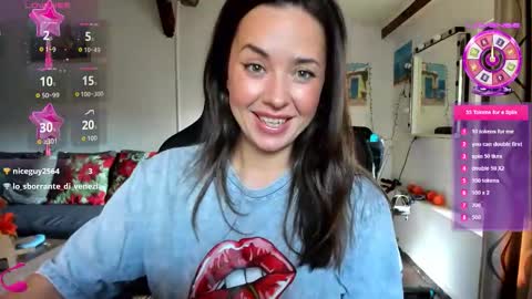 LiaQuinn online show from 10-11-25, 08:35