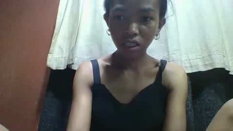 liaraisha online show from 10-19-25, 02:45