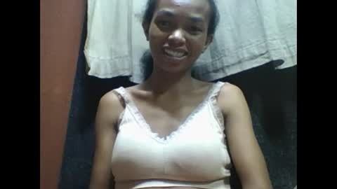 liaraisha online show from 12-22-25, 08:33