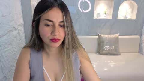 Online 800 to 1400 online show from 10-18-25, 01:12