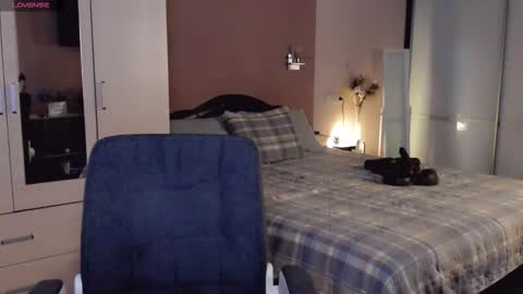 Snapshot of libby_nora chatting on 11-03-25, 11:22 Libby online show from 11-03-25, 11:22