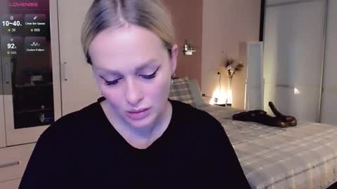 Snapshot of libby_nora chatting on 11-07-25, 09:31 Libby online show from 11-07-25, 09:31