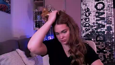 libra_mia online show from 11-14-25, 08:46