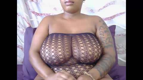 Snapshot of lickabletash98 chatting on 01-28-25, 06:27 lickabletash98 online show from 01-28-25, 06:27