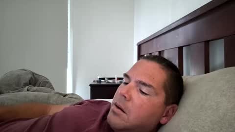 Snapshot of lickitwell29 chatting on 02-17-25, 03:36 lickitwell29 online show from 02-17-25, 03:36